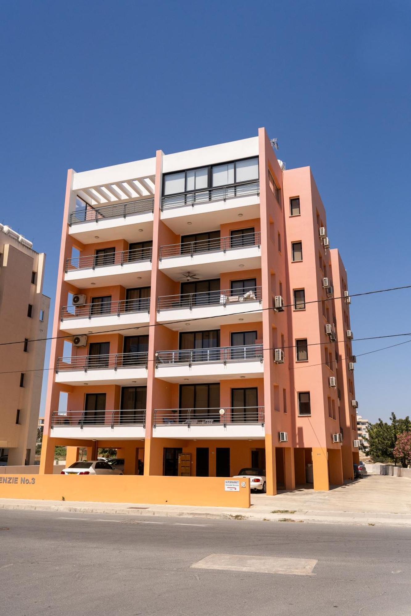 Isabella One Bedroom Ларнака Екстер'єр фото